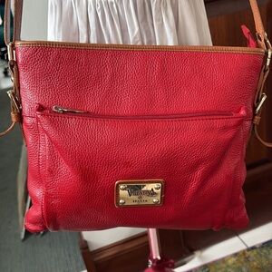 Valentina   Crossbody  shoulder bag, pebbled leather  holiday Red  goldtone HW